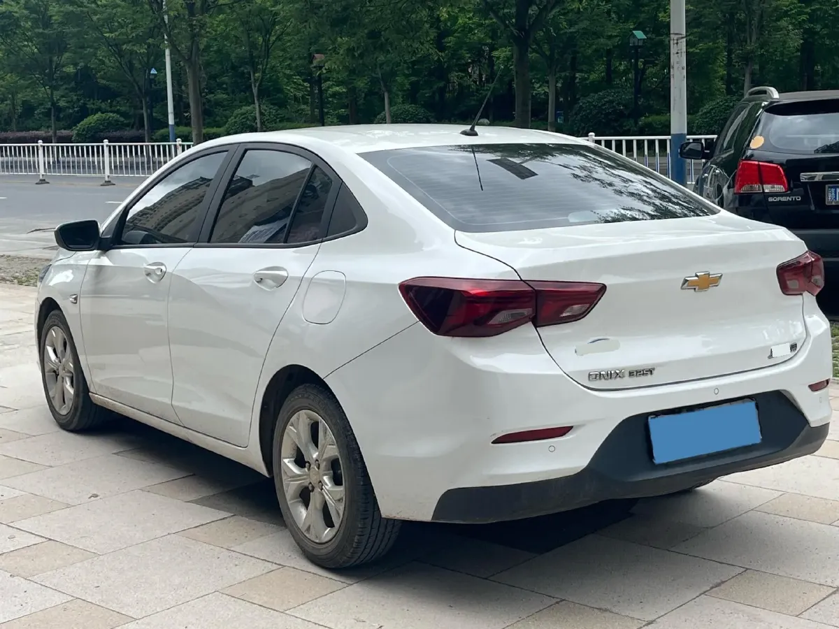 2021 Chevrolet Cavalier 1.0T 125HP L3 6AT,autocango,china used car exporter,china ev exporter,chinese used car exporter,chinese used ev exporter