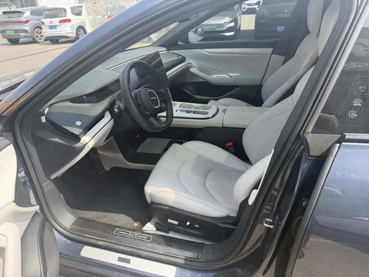 2024 MI SU7 BEV 73.6KWH,autocango,china used car exporter,china ev exporter,chinese used car exporter,chinese used ev exporter