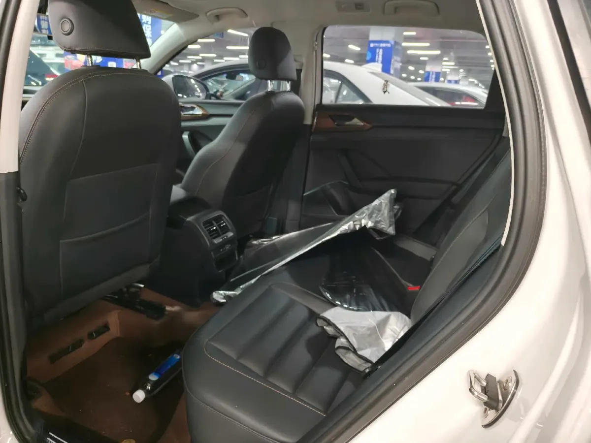 2021 Volkswagen Tharu 1.4T 150HP L4 7DCT,autocango,china used car exporter,china ev exporter,chinese used car exporter,chinese used ev exporter