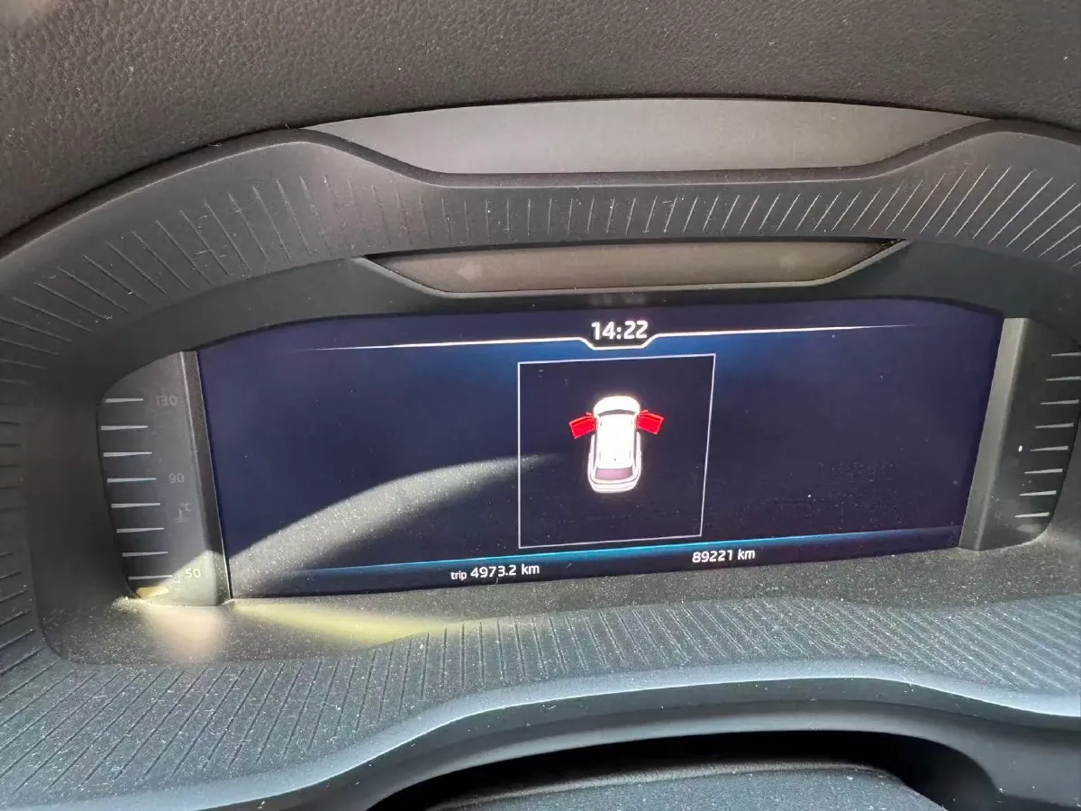 2019 Skoda Superb 2.0T 220HP L4 7DCT,autocango,china used car exporter,china ev exporter,chinese used car exporter,chinese used ev exporter