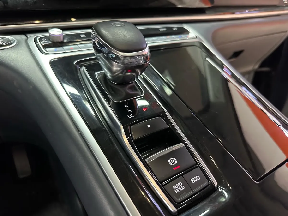 2021 GAC Trumpchi M8 2.0T 252HP L4 8AT,autocango,china used car exporter,china ev exporter,chinese used car exporter,chinese used ev exporter