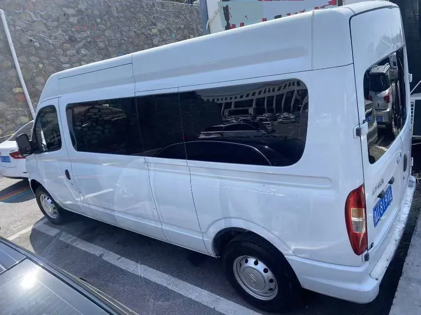 2021 MAXUS XinTu V80 2.0T 139HP L4 6MT,autocango,china used car exporter,china ev exporter,chinese used car exporter,chinese used ev exporter