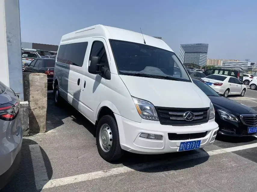 2021 MAXUS XinTu V80 2.0T 139HP L4 6MT,autocango,china used car exporter,china ev exporter,chinese used car exporter,chinese used ev exporter