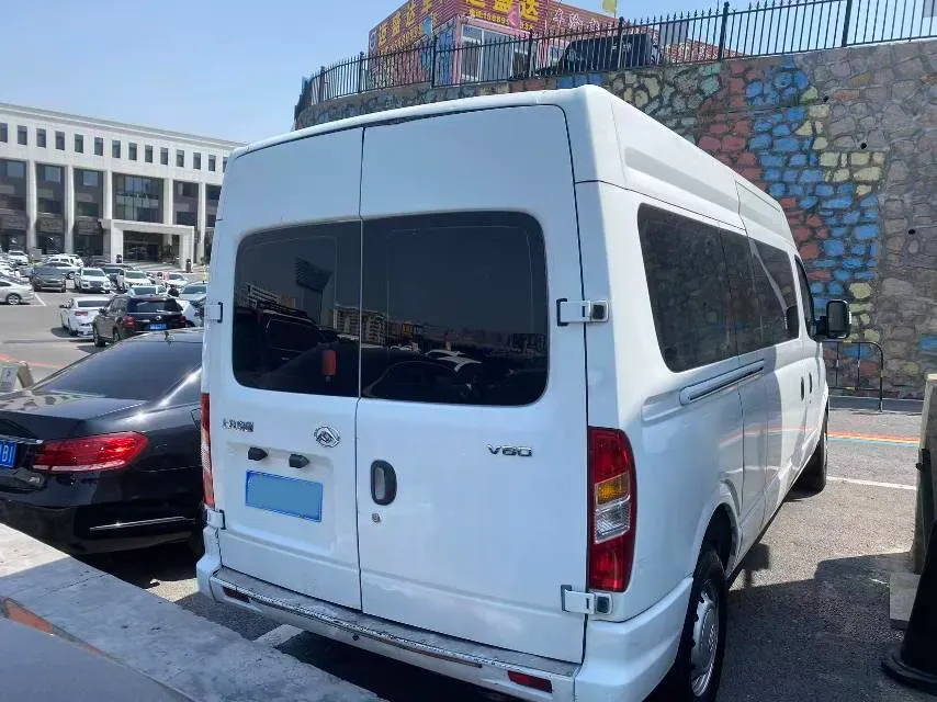 2021 MAXUS XinTu V80 2.0T 139HP L4 6MT,autocango,china used car exporter,china ev exporter,chinese used car exporter,chinese used ev exporter