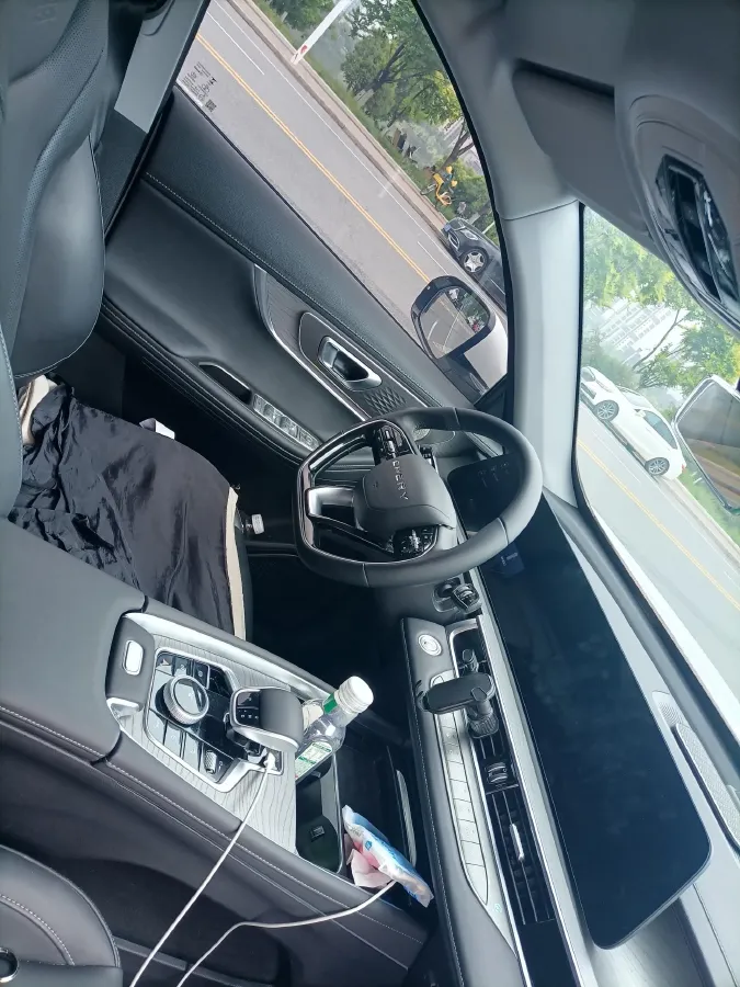 2025 Chery Tiggo 8 PRO 1.6T 197HP L4 7DCT,autocango,china used car exporter,china ev exporter,chinese used car exporter,chinese used ev exporter