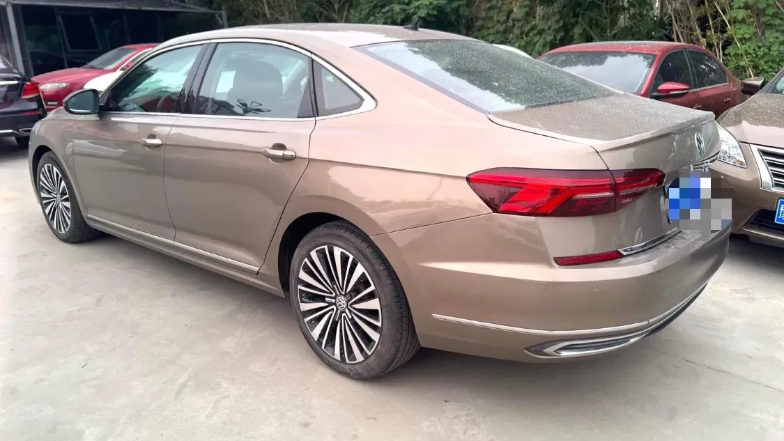 2019 Volvo V40 1.5T 152HP L4 6AT,autocango,china used car exporter,china ev exporter,chinese used car exporter,chinese used ev exporter