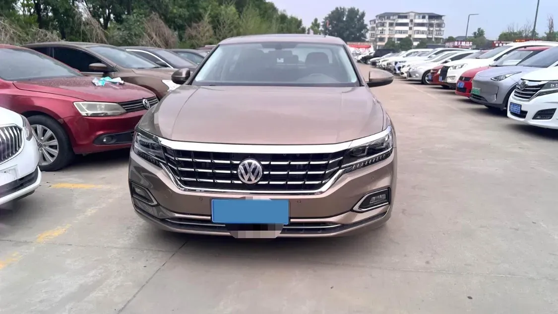 2019 Volvo V40 1.5T 152HP L4 6AT,autocango,china used car exporter,china ev exporter,chinese used car exporter,chinese used ev exporter