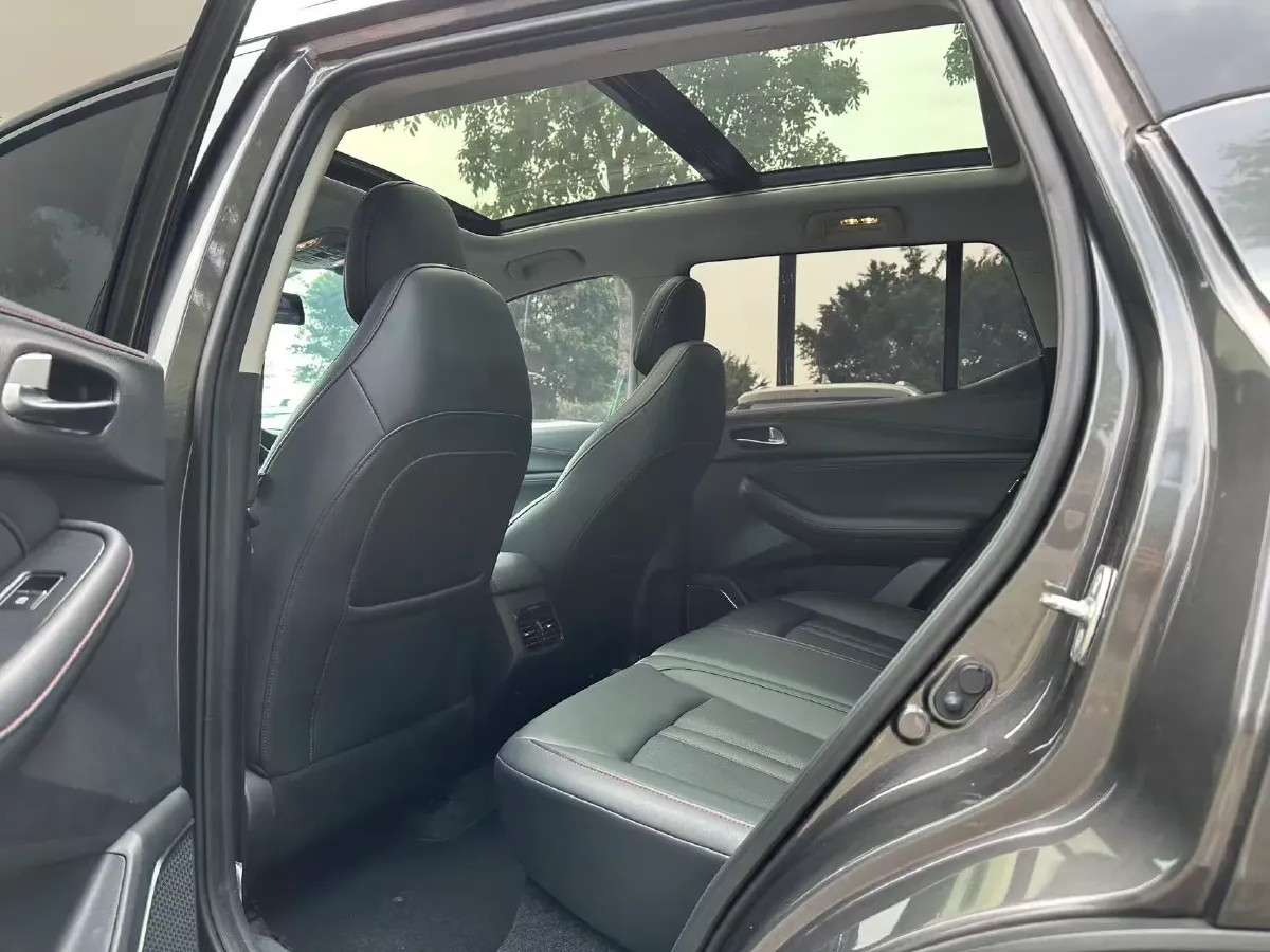 2021 GAC Trumpchi GS4 1.5T 169HP L4 6AT,autocango,china used car exporter,china ev exporter,chinese used car exporter,chinese used ev exporter