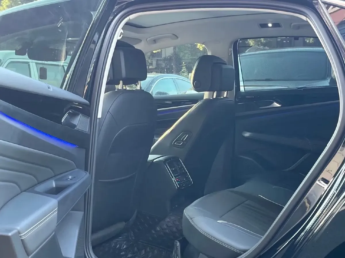 2022 Tesla Model 3 BEV 60KWH,autocango,china used car exporter,china ev exporter,chinese used car exporter,chinese used ev exporter