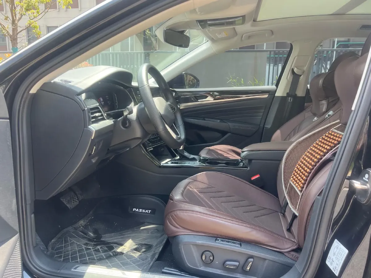 2023 Volkswagen Passat 2.0T 186HP L4 7DCT,autocango,china used car exporter,china ev exporter,chinese used car exporter,chinese used ev exporter