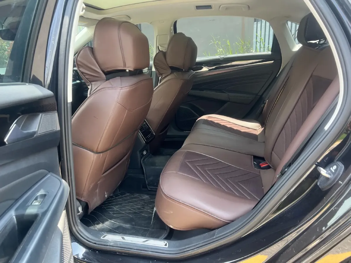 2023 Volkswagen Passat 2.0T 186HP L4 7DCT,autocango,china used car exporter,china ev exporter,chinese used car exporter,chinese used ev exporter