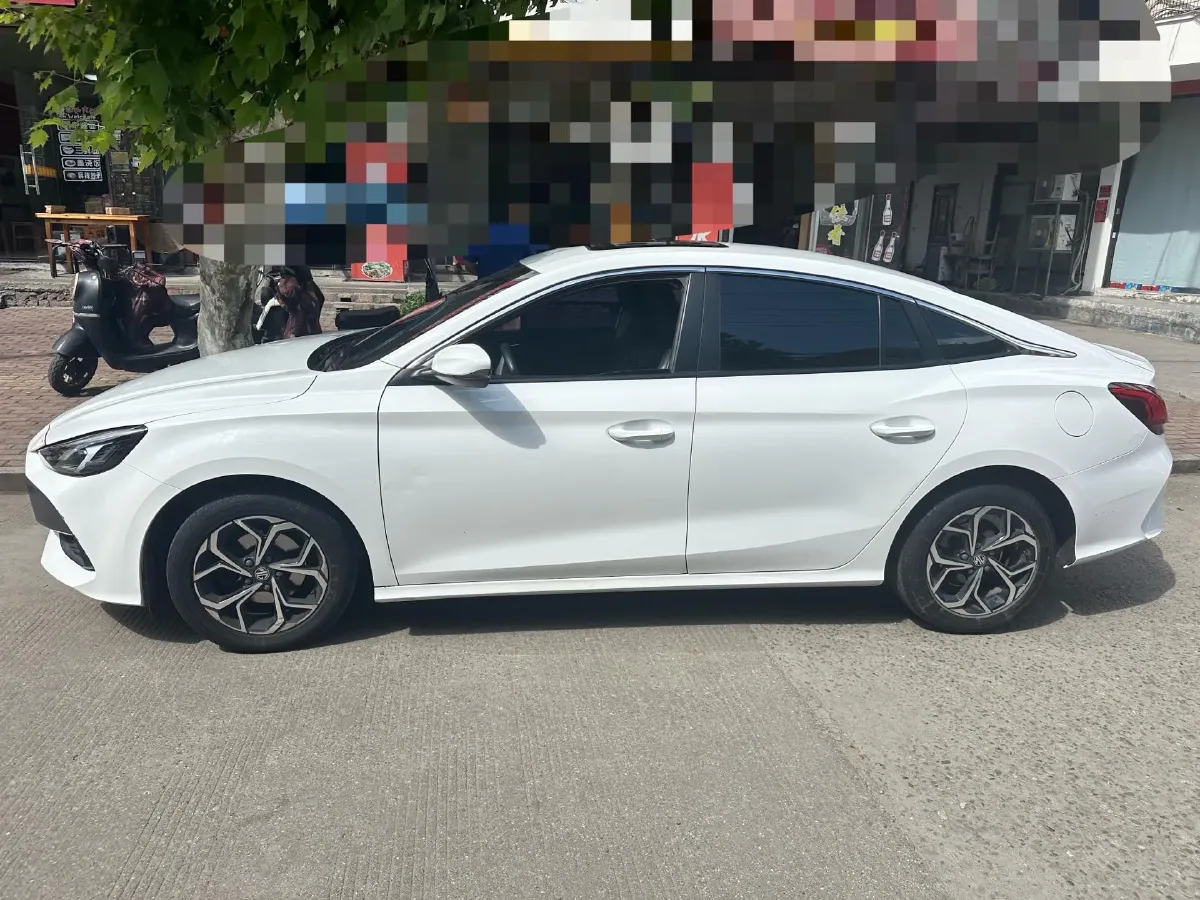 2021 MG 5 1.5L 120HP L4 5MT,autocango,china used car exporter,china ev exporter,chinese used car exporter,chinese used ev exporter