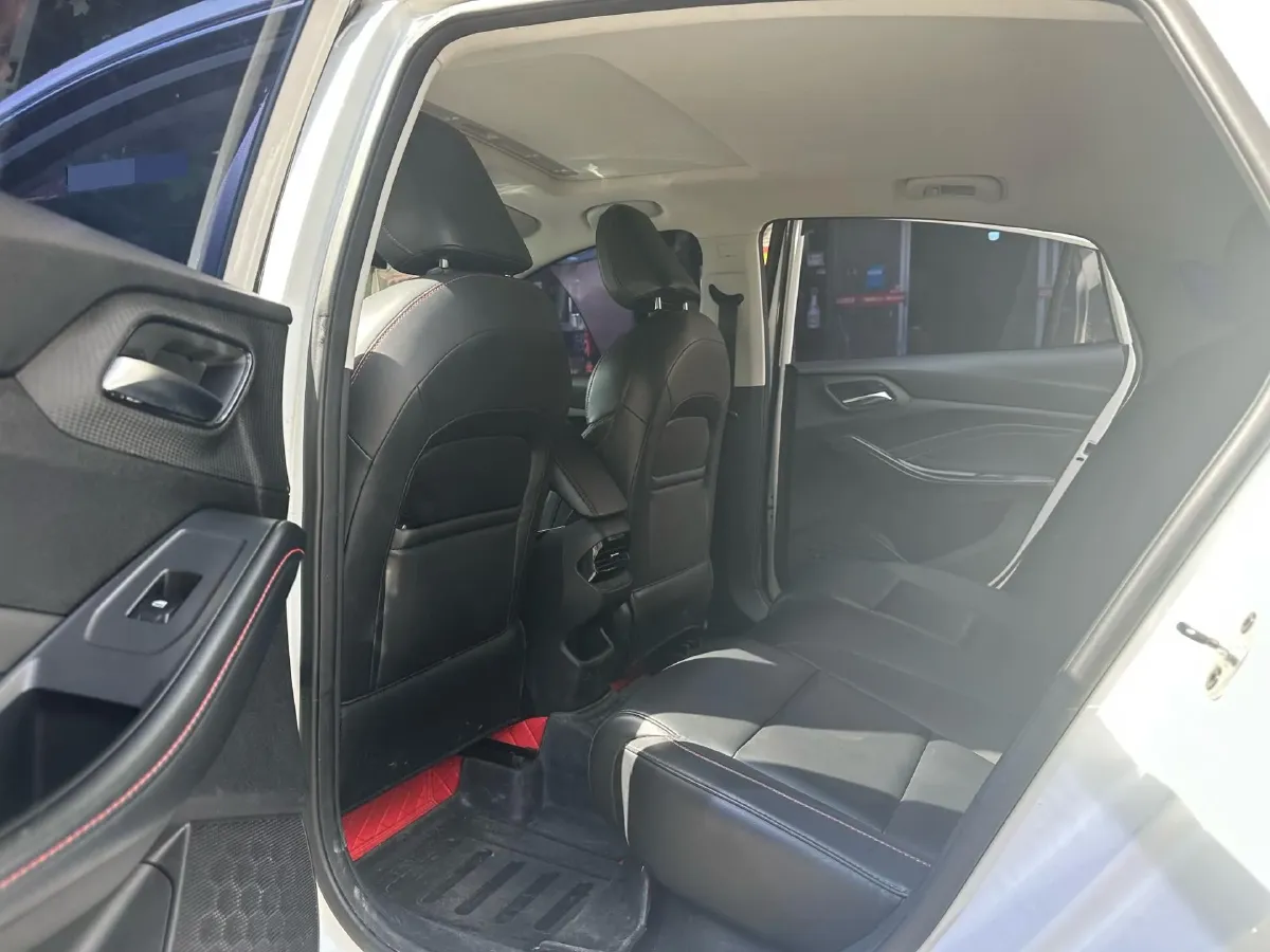 2021 MG 5 1.5L 120HP L4 5MT,autocango,china used car exporter,china ev exporter,chinese used car exporter,chinese used ev exporter