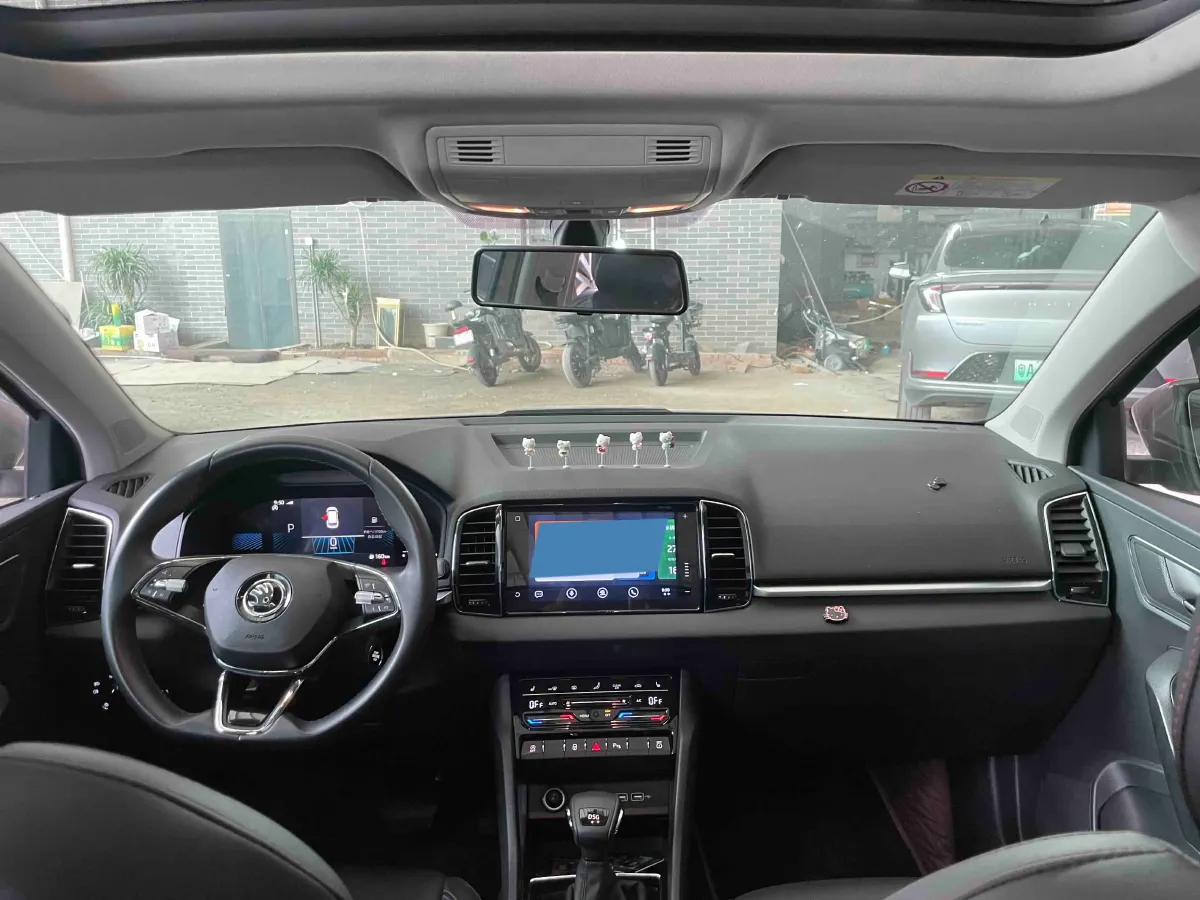 2022 Skoda Karoq 1.4T 150HP L4 7DCT,autocango,china used car exporter,china ev exporter,chinese used car exporter,chinese used ev exporter