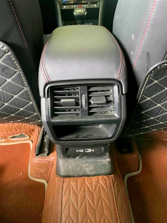 2022 Skoda Karoq 1.4T 150HP L4 7DCT,autocango,china used car exporter,china ev exporter,chinese used car exporter,chinese used ev exporter