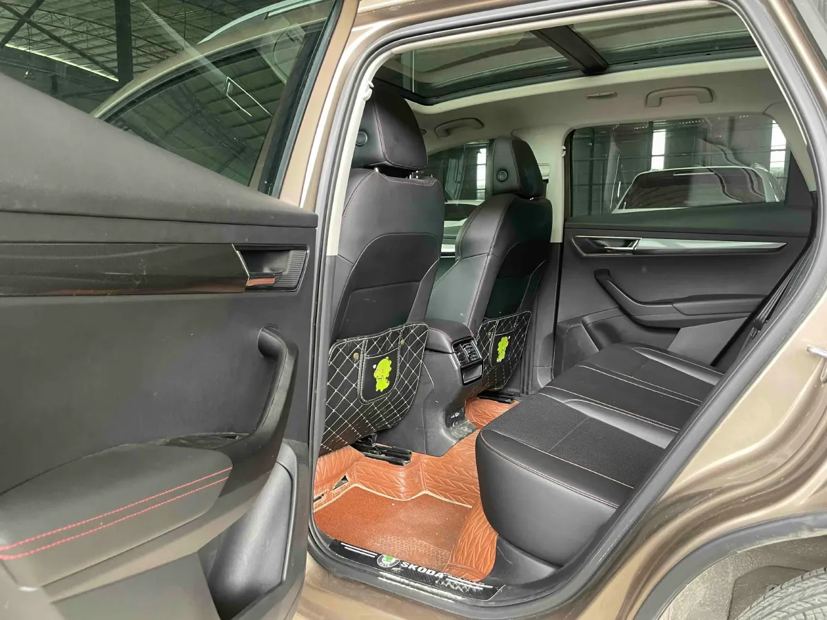 2022 Skoda Karoq 1.4T 150HP L4 7DCT,autocango,china used car exporter,china ev exporter,chinese used car exporter,chinese used ev exporter