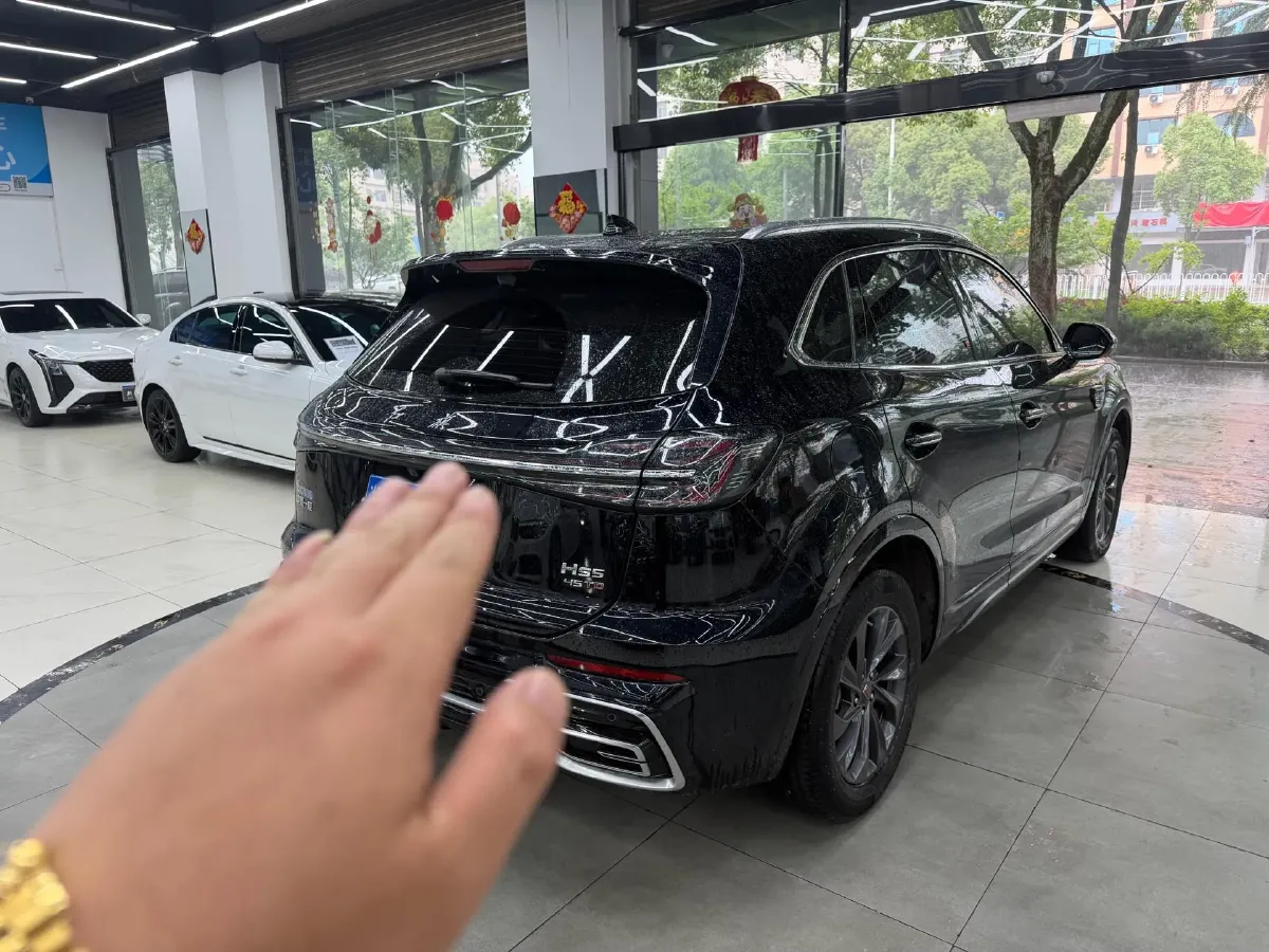 2023 HongQi HS5 2.0T 252HP L4 8AT,autocango,china used car exporter,china ev exporter,chinese used car exporter,chinese used ev exporter