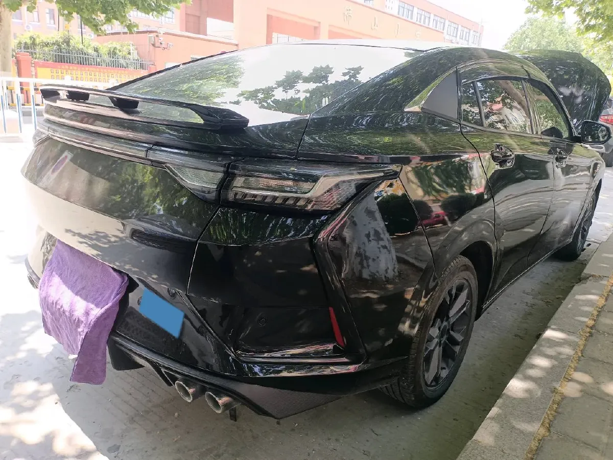 2023 DongFeng Aeolus YiXuan 1.5L 125HP L4 6DCT,autocango,china used car exporter,china ev exporter,chinese used car exporter,chinese used ev exporter