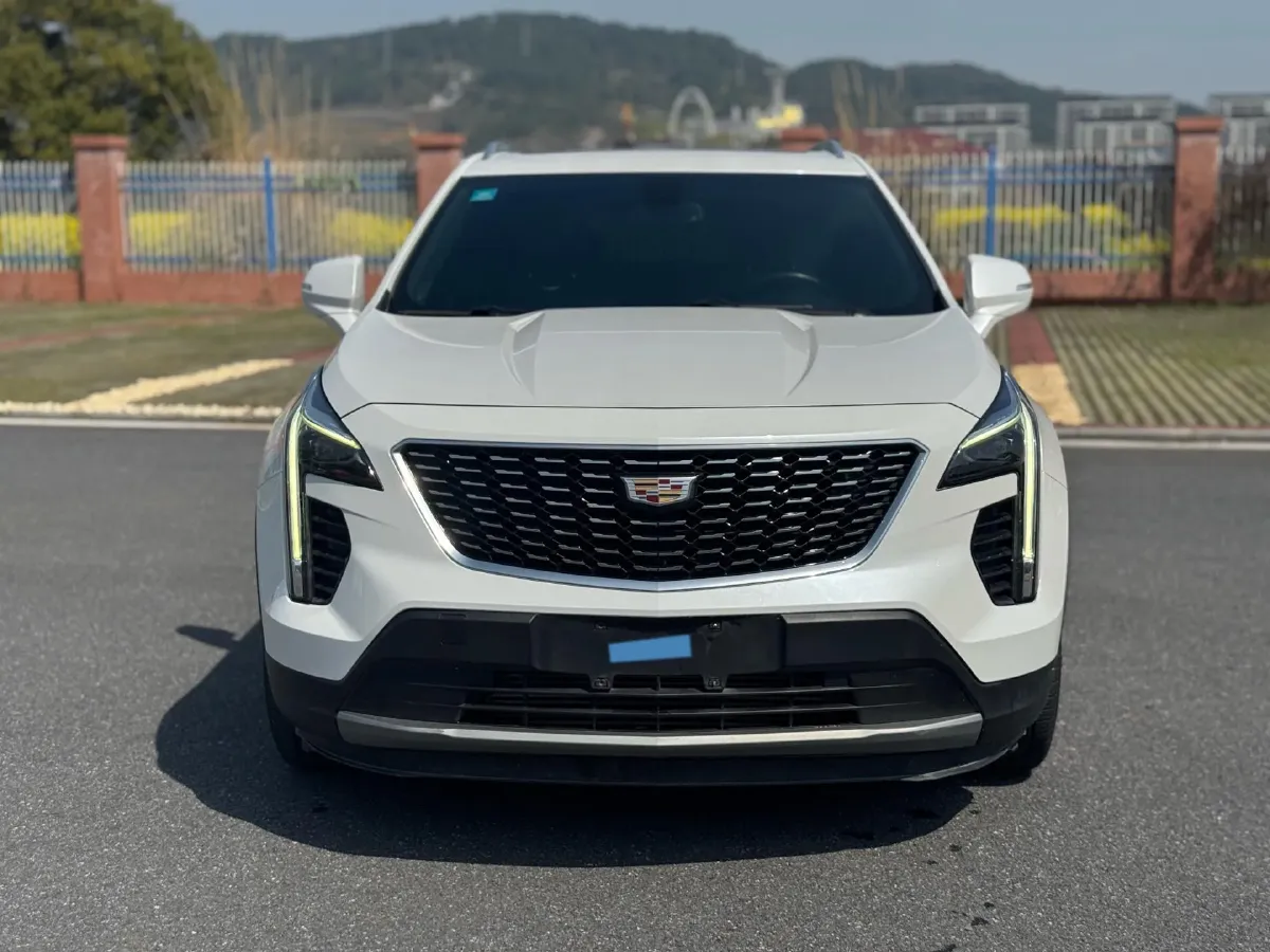 2021 Cadillac XT4 2.0T 237HP L4 9AT,autocango,china used car exporter,china ev exporter,chinese used car exporter,chinese used ev exporter