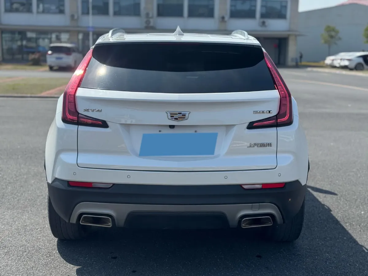 2021 Cadillac XT4 2.0T 237HP L4 9AT,autocango,china used car exporter,china ev exporter,chinese used car exporter,chinese used ev exporter
