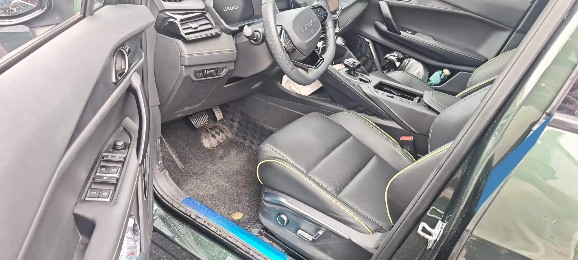 2023 LYNK&CO 06 1.5T 181HP L4 7DCT,autocango,china used car exporter,china ev exporter,chinese used car exporter,chinese used ev exporter