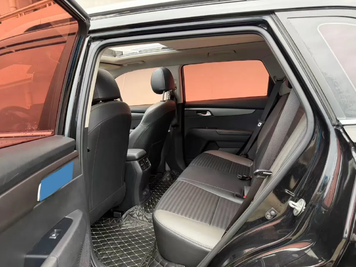 2018 Kia Sportage R 2.0L 160HP L4 6AT,autocango,china used car exporter,china ev exporter,chinese used car exporter,chinese used ev exporter