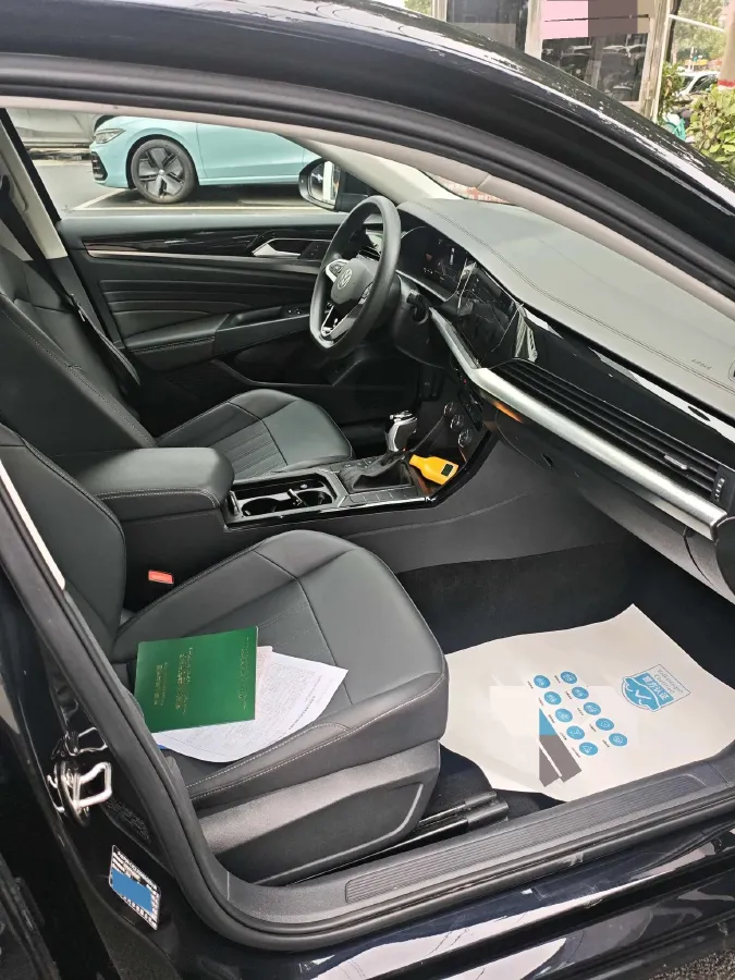 2025 Volkswagen Passat 1.4T 150HP L4 7DCT,autocango,china used car exporter,china ev exporter,chinese used car exporter,chinese used ev exporter