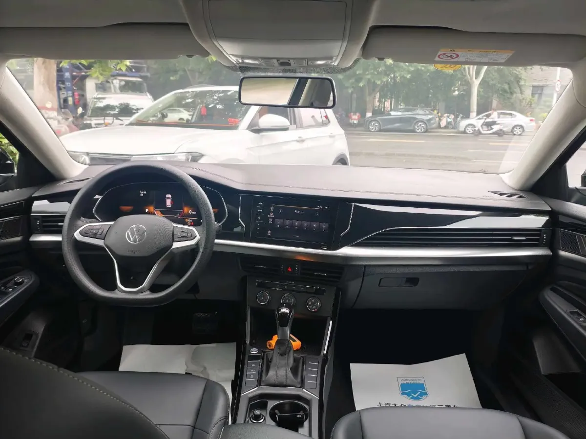 2025 Volkswagen Passat 1.4T 150HP L4 7DCT,autocango,china used car exporter,china ev exporter,chinese used car exporter,chinese used ev exporter