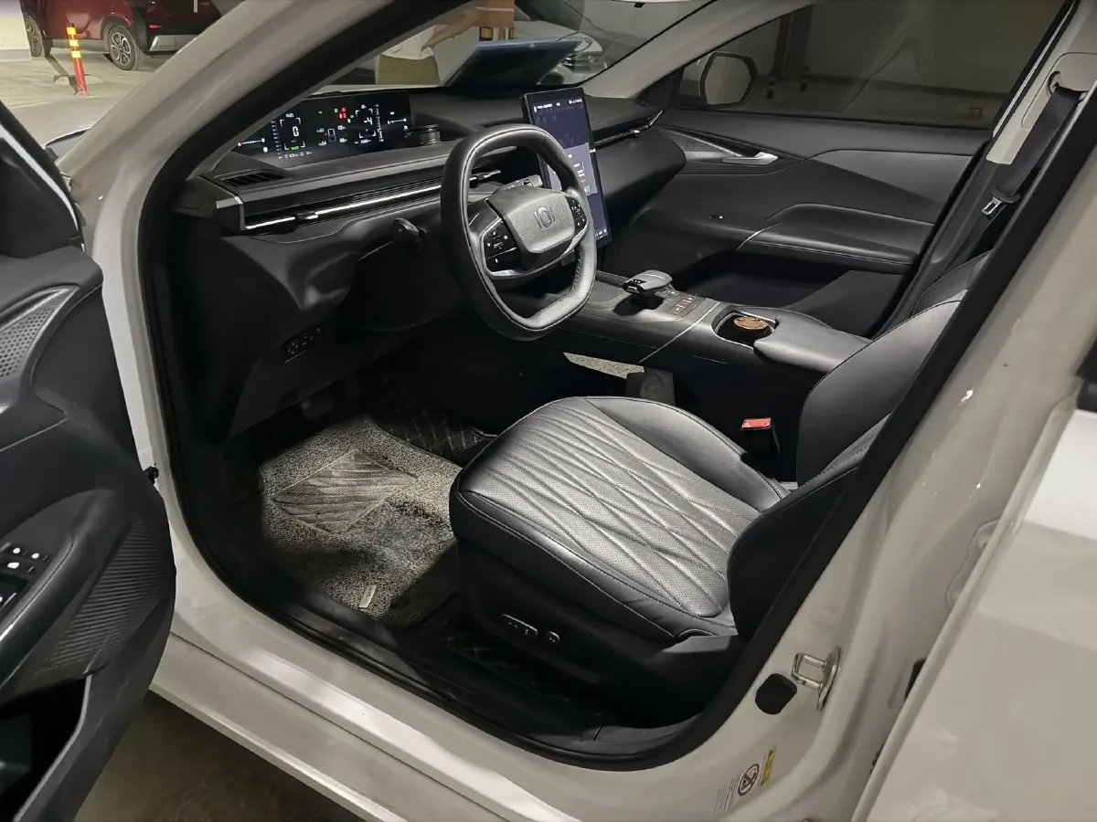 2024 ChangAn QiYuan A05 1.5L 110HP L4 E-CVT PHEV 18.99KWH,autocango,china used car exporter,china ev exporter,chinese used car exporter,chinese used ev exporter