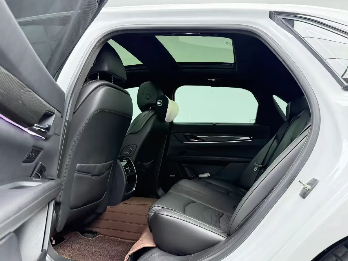 2022 Cadillac CT6 2.0T 237HP L4 10AT,autocango,china used car exporter,china ev exporter,chinese used car exporter,chinese used ev exporter