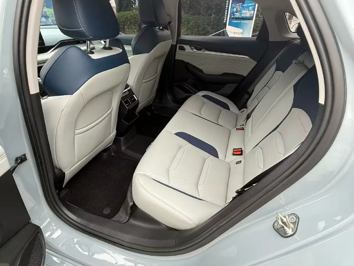 2023 Geely Preface 2.0T 190HP L4 7DCT,autocango,china used car exporter,china ev exporter,chinese used car exporter,chinese used ev exporter