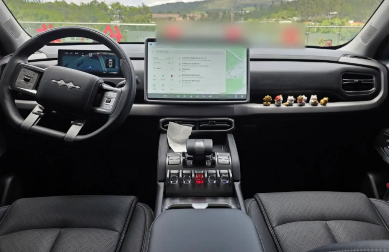 2025 FangChengBao Tai 3 BEV,autocango,china used car exporter,china ev exporter,chinese used car exporter,chinese used ev exporter