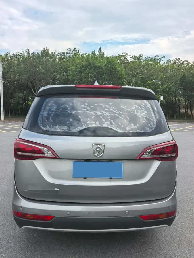 2019 BaoJun 730 1.5T 150HP L4 6MT,autocango,china used car exporter,china ev exporter,chinese used car exporter,chinese used ev exporter