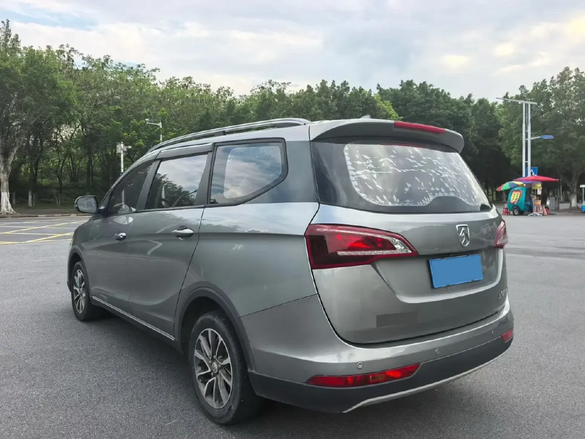 2019 BaoJun 730 1.5T 150HP L4 6MT,autocango,china used car exporter,china ev exporter,chinese used car exporter,chinese used ev exporter