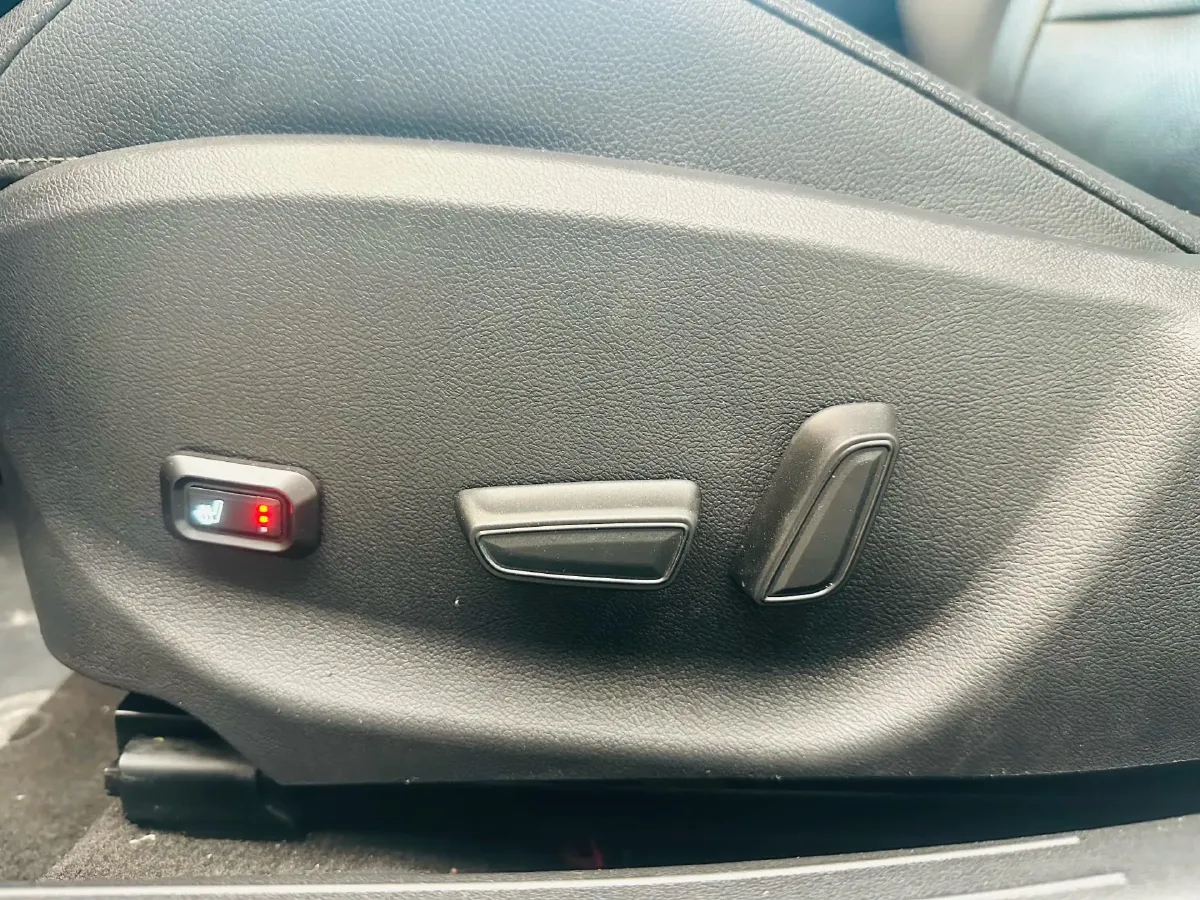 2023 Hyundai Elantra 1.5L 115HP L4 CVT,autocango,china used car exporter,china ev exporter,chinese used car exporter,chinese used ev exporter