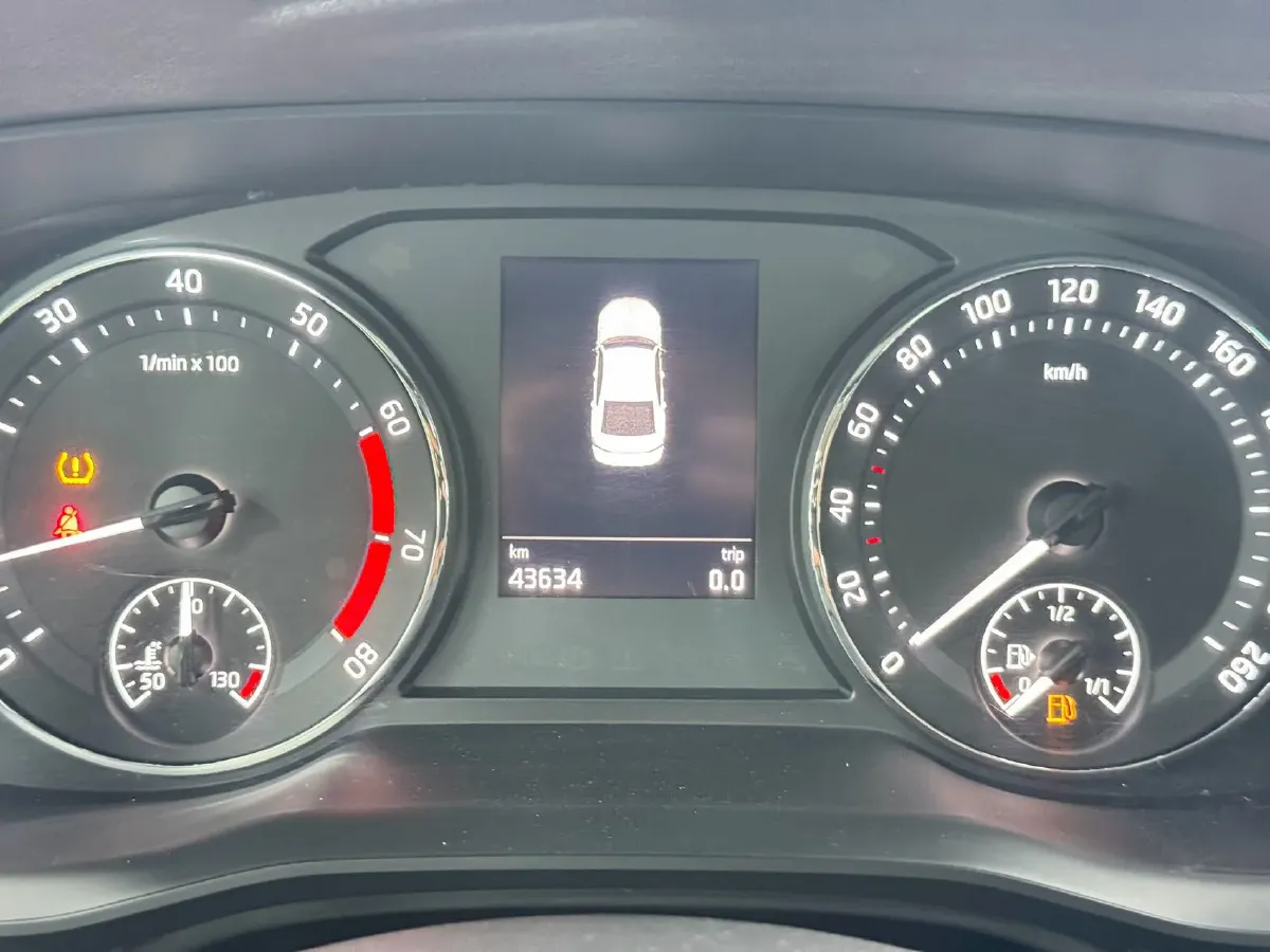 2022 Skoda Octavia 1.4T 150HP L4 7DCT,autocango,china used car exporter,china ev exporter,chinese used car exporter,chinese used ev exporter