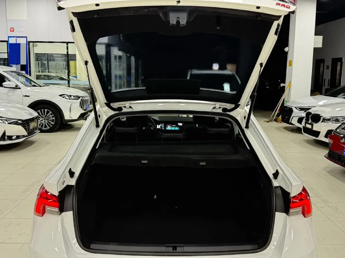 2022 Skoda Octavia 1.4T 150HP L4 7DCT,autocango,china used car exporter,china ev exporter,chinese used car exporter,chinese used ev exporter