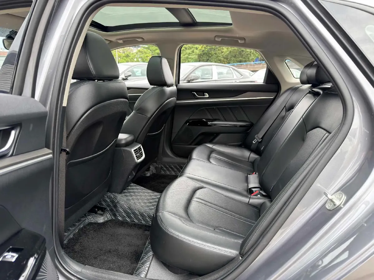 2020 Kia K5 1.5T 170HP L4 7DCT,autocango,china used car exporter,china ev exporter,chinese used car exporter,chinese used ev exporter