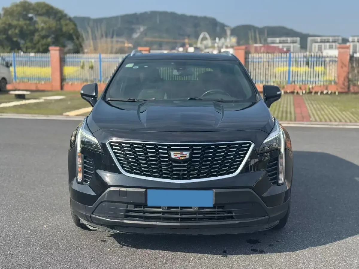 2021 Cadillac XT4 2.0T 237HP L4 9AT,autocango,china used car exporter,china ev exporter,chinese used car exporter,chinese used ev exporter