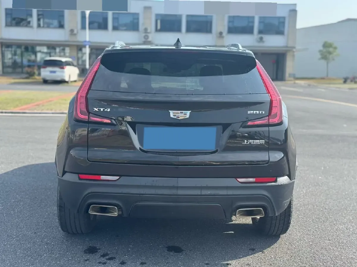 2021 Cadillac XT4 2.0T 237HP L4 9AT,autocango,china used car exporter,china ev exporter,chinese used car exporter,chinese used ev exporter
