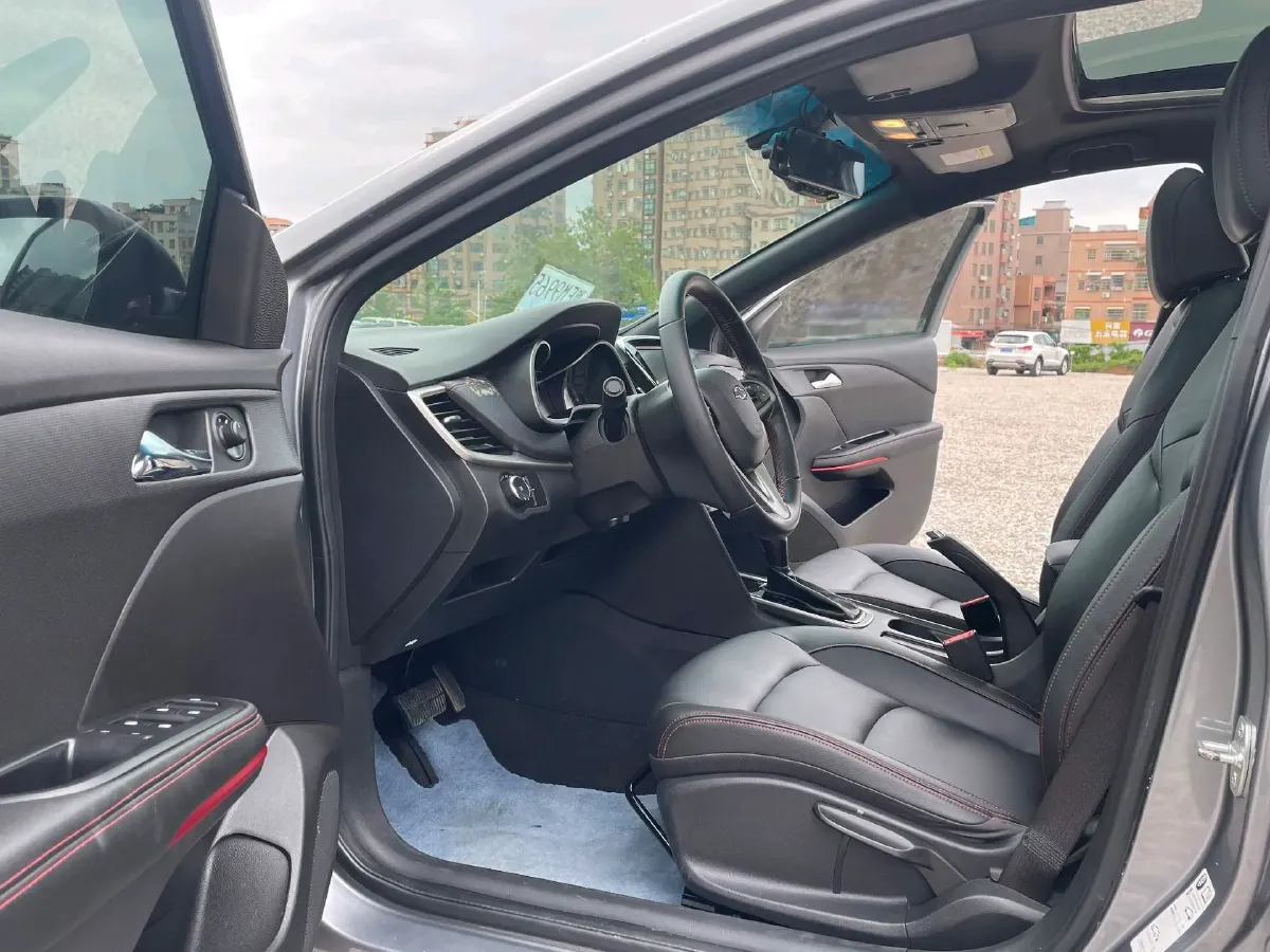 2019 Chevrolet Monza 1.3T 163HP L3 6AT,autocango,china used car exporter,china ev exporter,chinese used car exporter,chinese used ev exporter
