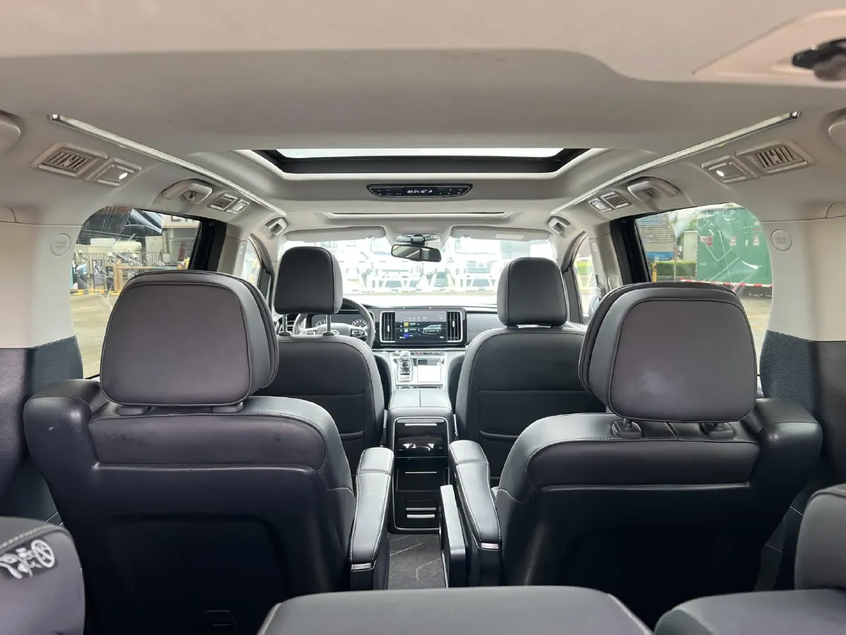 2021 GAC Trumpchi M8 2.0T 252HP L4 8AT,autocango,china used car exporter,china ev exporter,chinese used car exporter,chinese used ev exporter