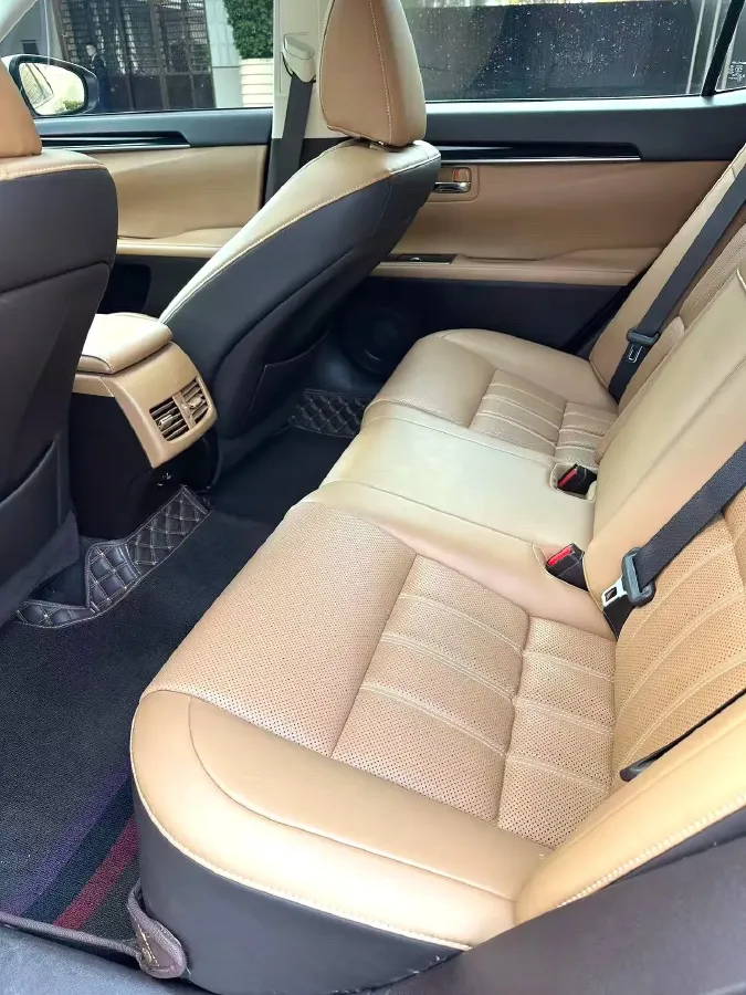 2017 Lexus ES 2.0L 167HP L4 6AT,autocango,china used car exporter,china ev exporter,chinese used car exporter,chinese used ev exporter