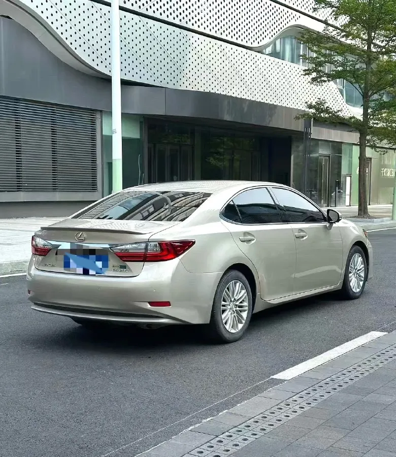 2017 Lexus ES 2.0L 167HP L4 6AT,autocango,china used car exporter,china ev exporter,chinese used car exporter,chinese used ev exporter