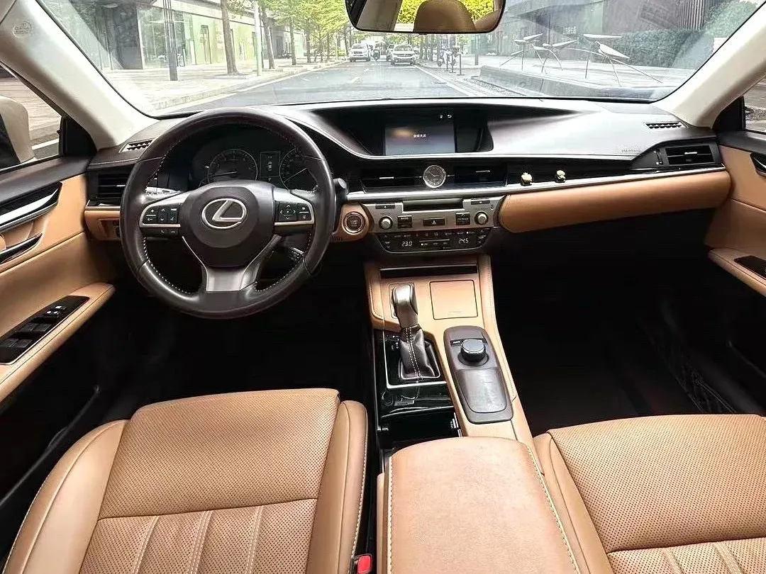 2017 Lexus ES 2.0L 167HP L4 6AT,autocango,china used car exporter,china ev exporter,chinese used car exporter,chinese used ev exporter