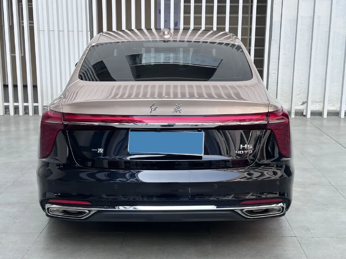 2023 HongQi H5 2.0T 224HP L4 8AT,autocango,china used car exporter,china ev exporter,chinese used car exporter,chinese used ev exporter