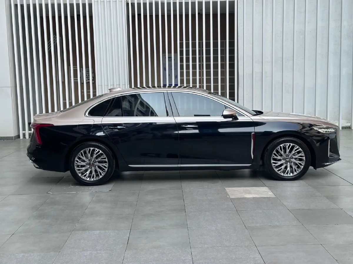 2023 HongQi H5 2.0T 224HP L4 8AT,autocango,china used car exporter,china ev exporter,chinese used car exporter,chinese used ev exporter