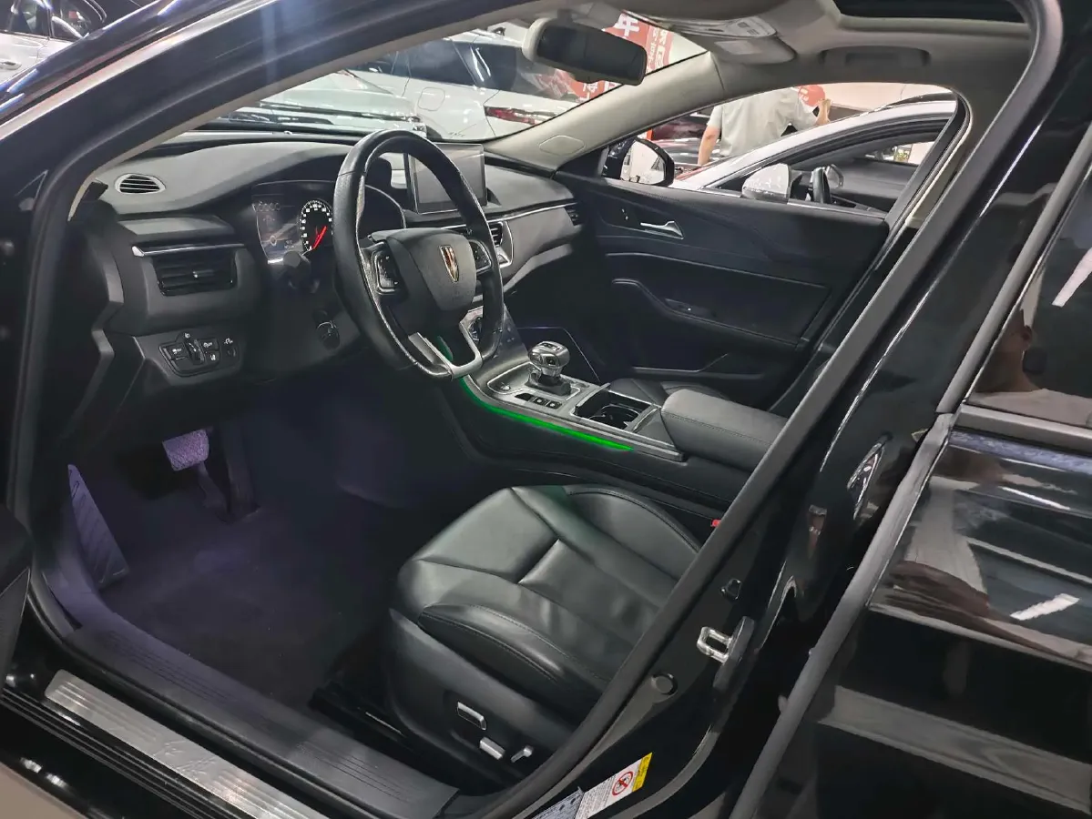 2022 HongQi H5 1.8T 197HP L4 6AT,autocango,china used car exporter,china ev exporter,chinese used car exporter,chinese used ev exporter