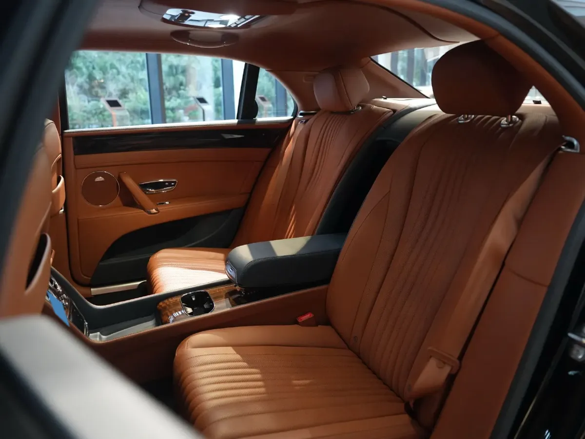 2017 Bentley Flying Spur 4.0T 507HP V8 8AT,autocango,china used car exporter,china ev exporter,chinese used car exporter,chinese used ev exporter