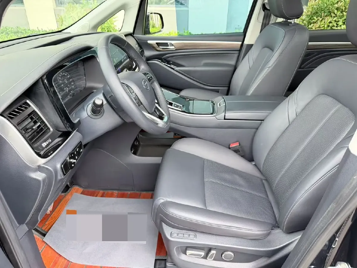 2021 GAC Trumpchi M8 2.0T 252HP L4 8AT,autocango,china used car exporter,china ev exporter,chinese used car exporter,chinese used ev exporter